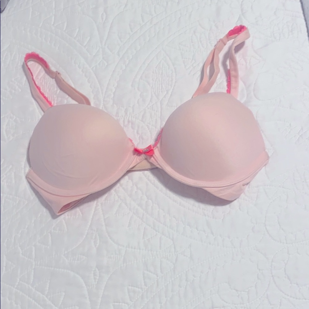Victoria’s Secret bra